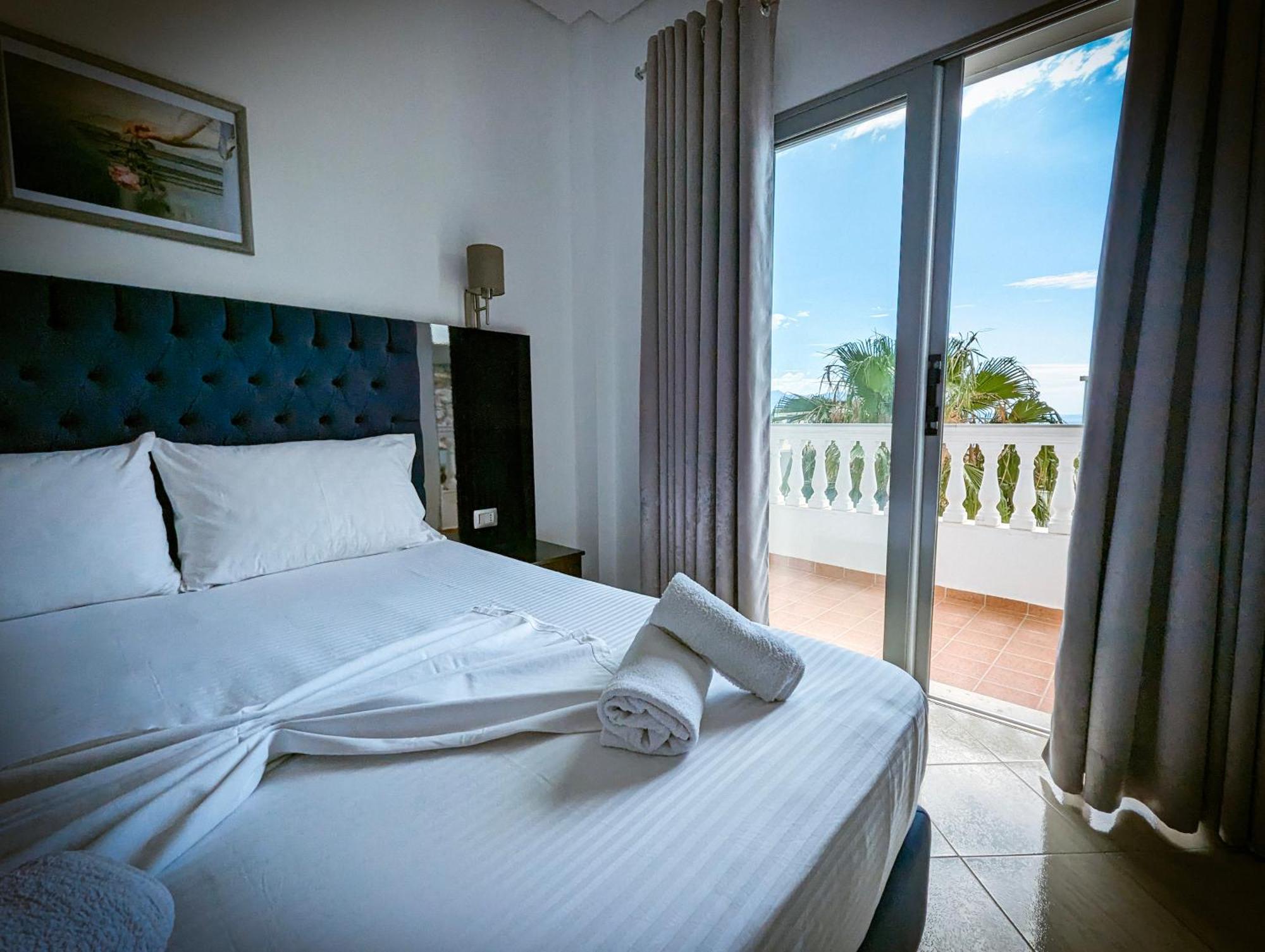 Hotel Fron ساراندا المظهر الخارجي الصورة