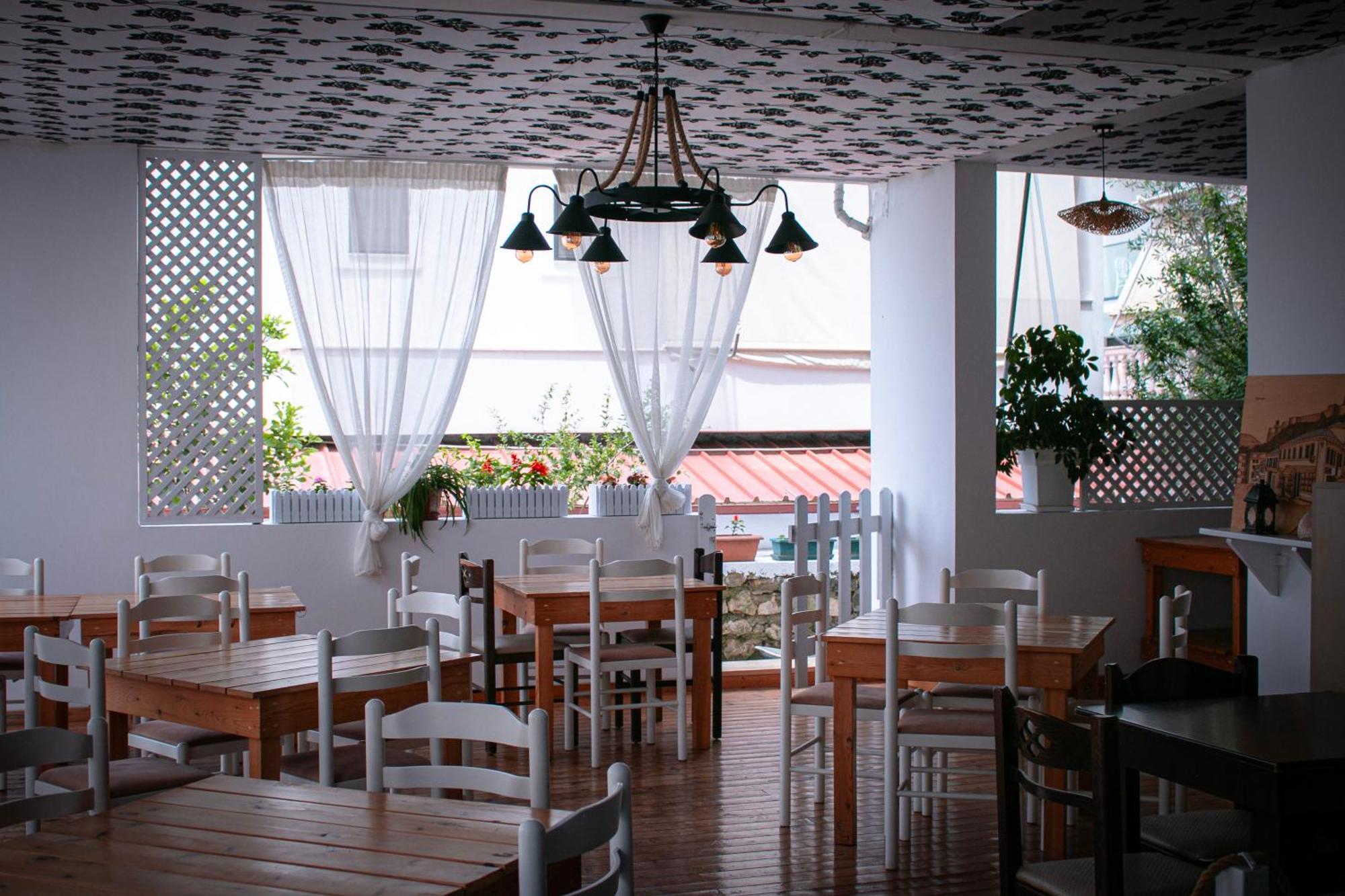 Hotel Fron ساراندا المظهر الخارجي الصورة