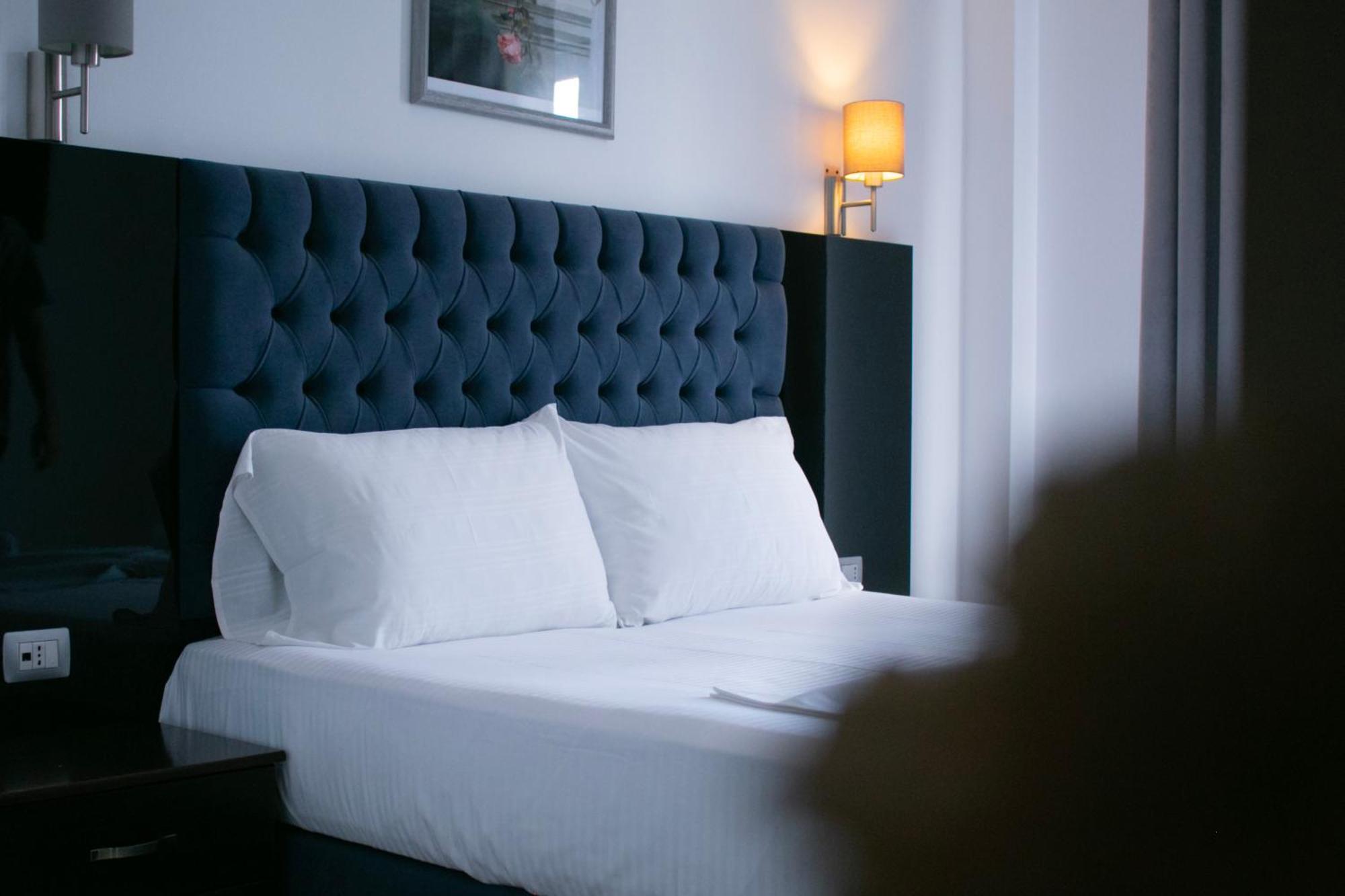 Hotel Fron ساراندا المظهر الخارجي الصورة