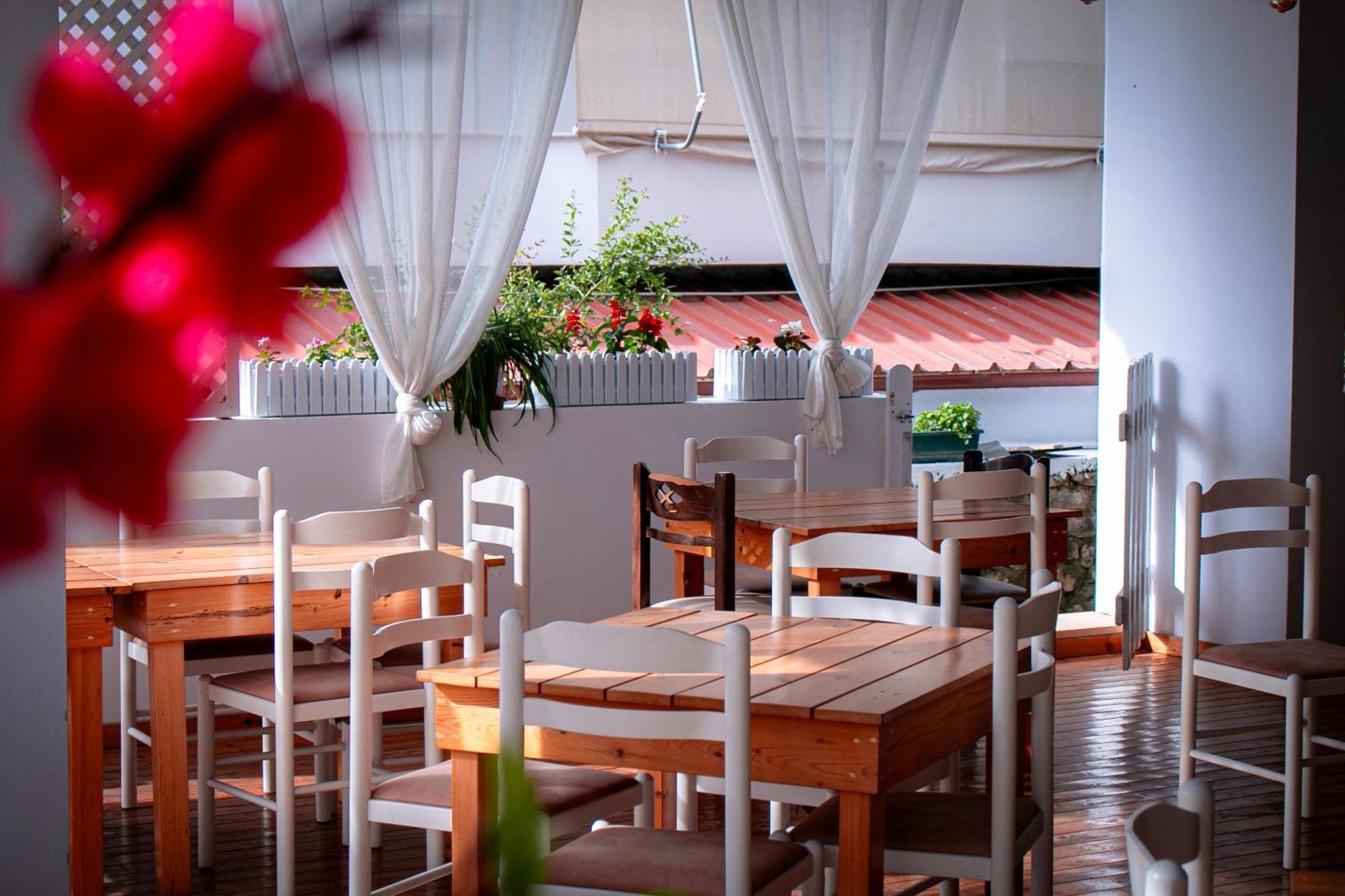 Hotel Fron ساراندا المظهر الخارجي الصورة