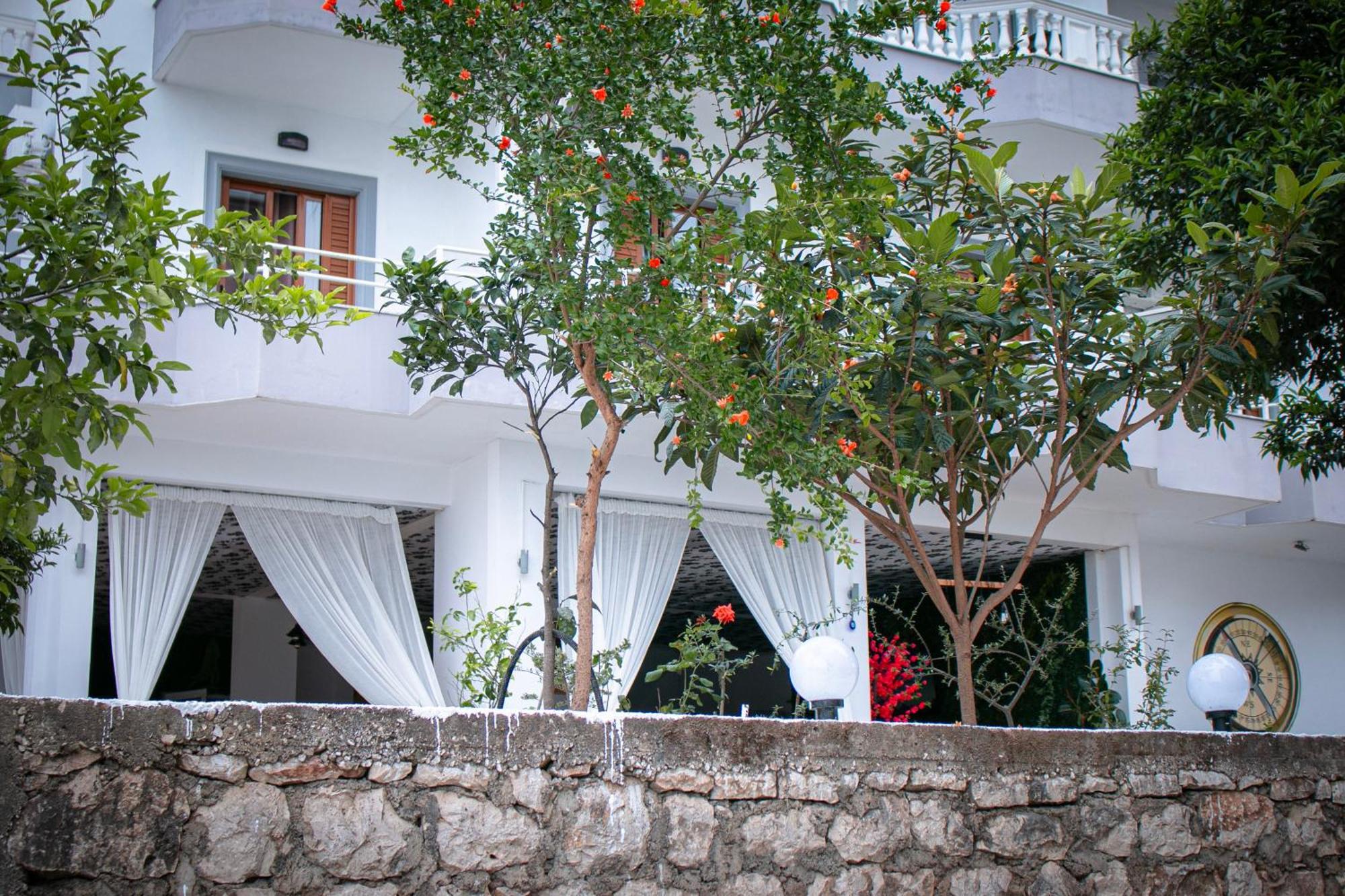 Hotel Fron ساراندا المظهر الخارجي الصورة