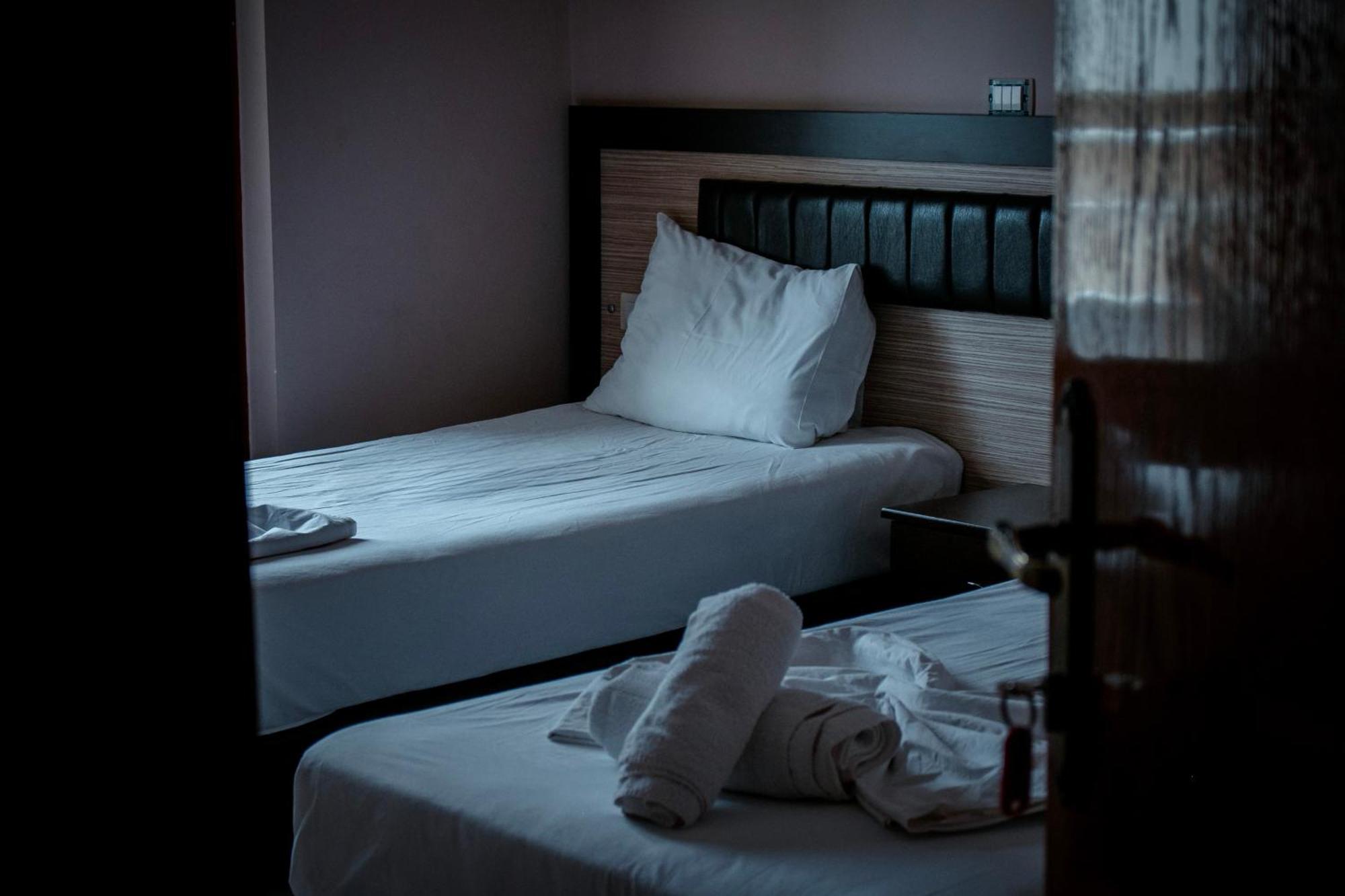 Hotel Fron ساراندا المظهر الخارجي الصورة
